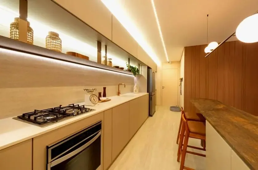 Cozinha com balcão · 134 m² · Boulevard Butantã